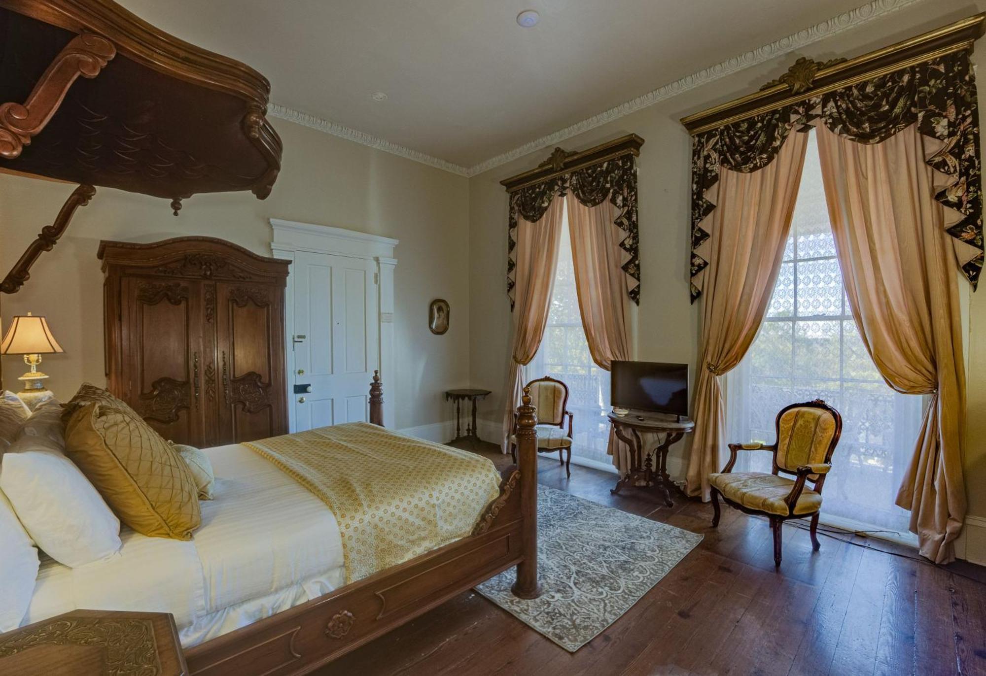 The At Cedar Grove Hotel 5*