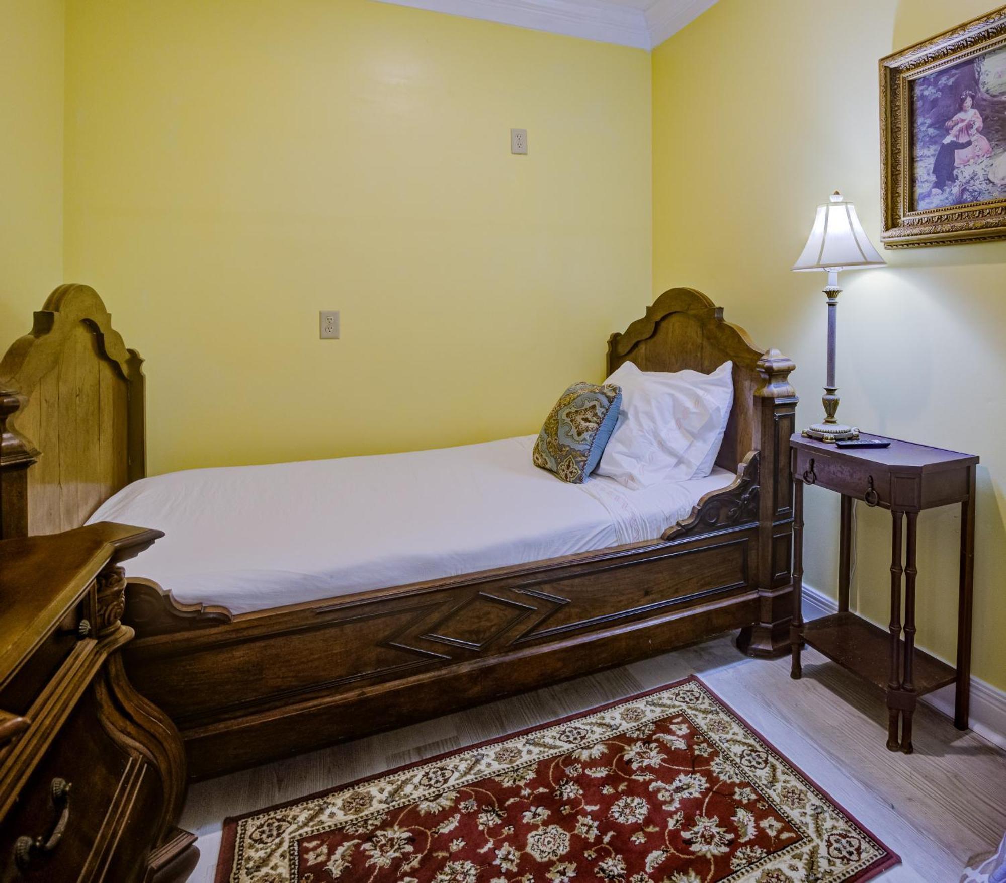 The At Cedar Grove Hotel